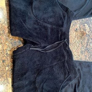 Patagonia women’s small Synchilla fleece black pants